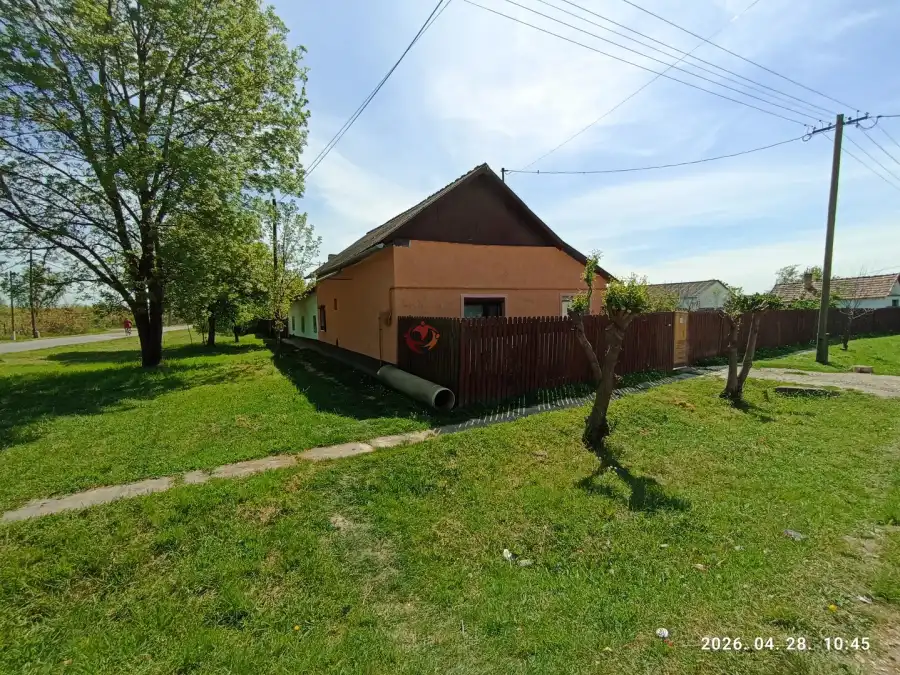 eladó családi ház, Kunmadaras