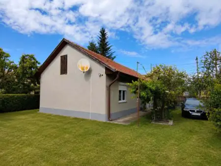 Eladó családi ház, Tiszafüred 2 szoba 60 m² 38.9 M Ft