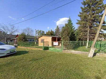 Eladó nyaraló, Berekfürdő 2 szoba 12.9 M Ft